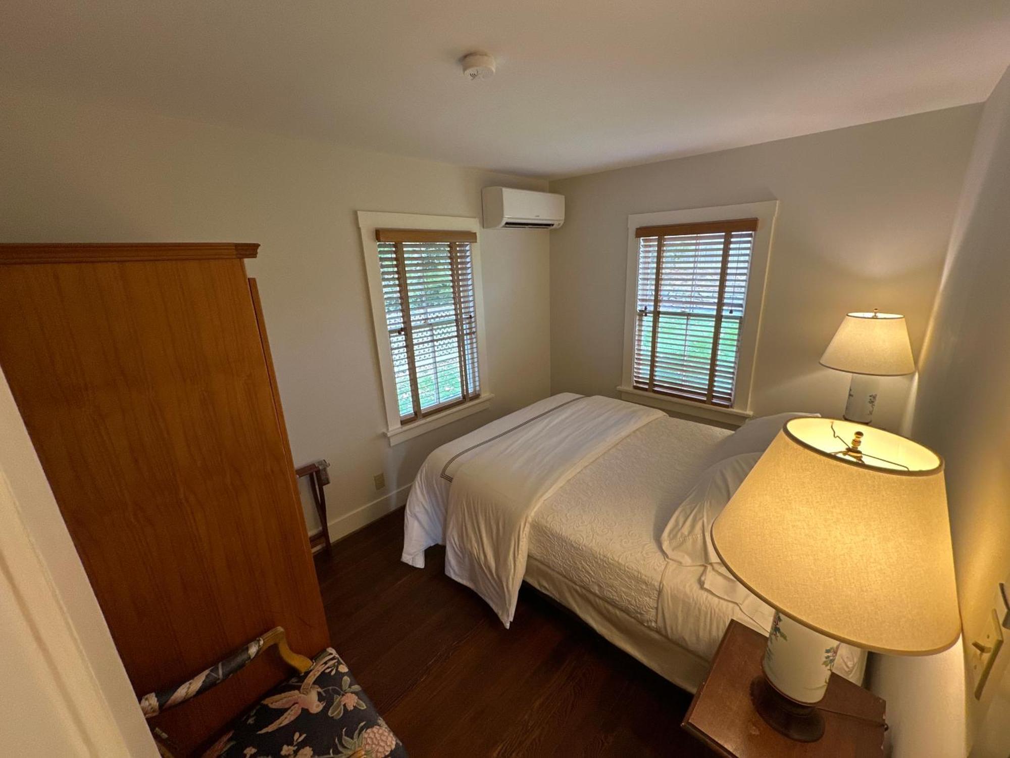 The 1708 House Bed & Breakfast Southampton Ngoại thất bức ảnh