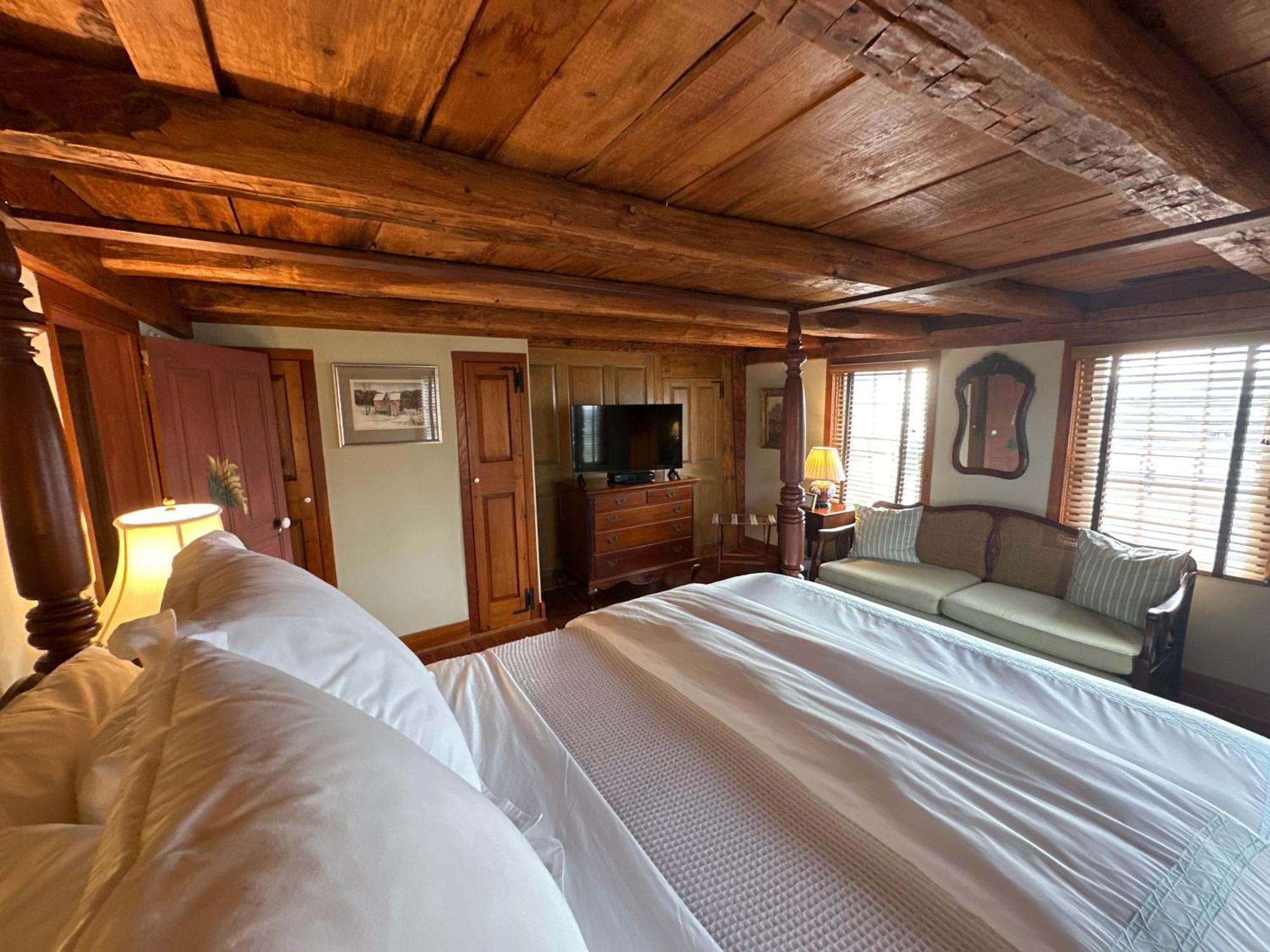 The 1708 House Bed & Breakfast Southampton Ngoại thất bức ảnh