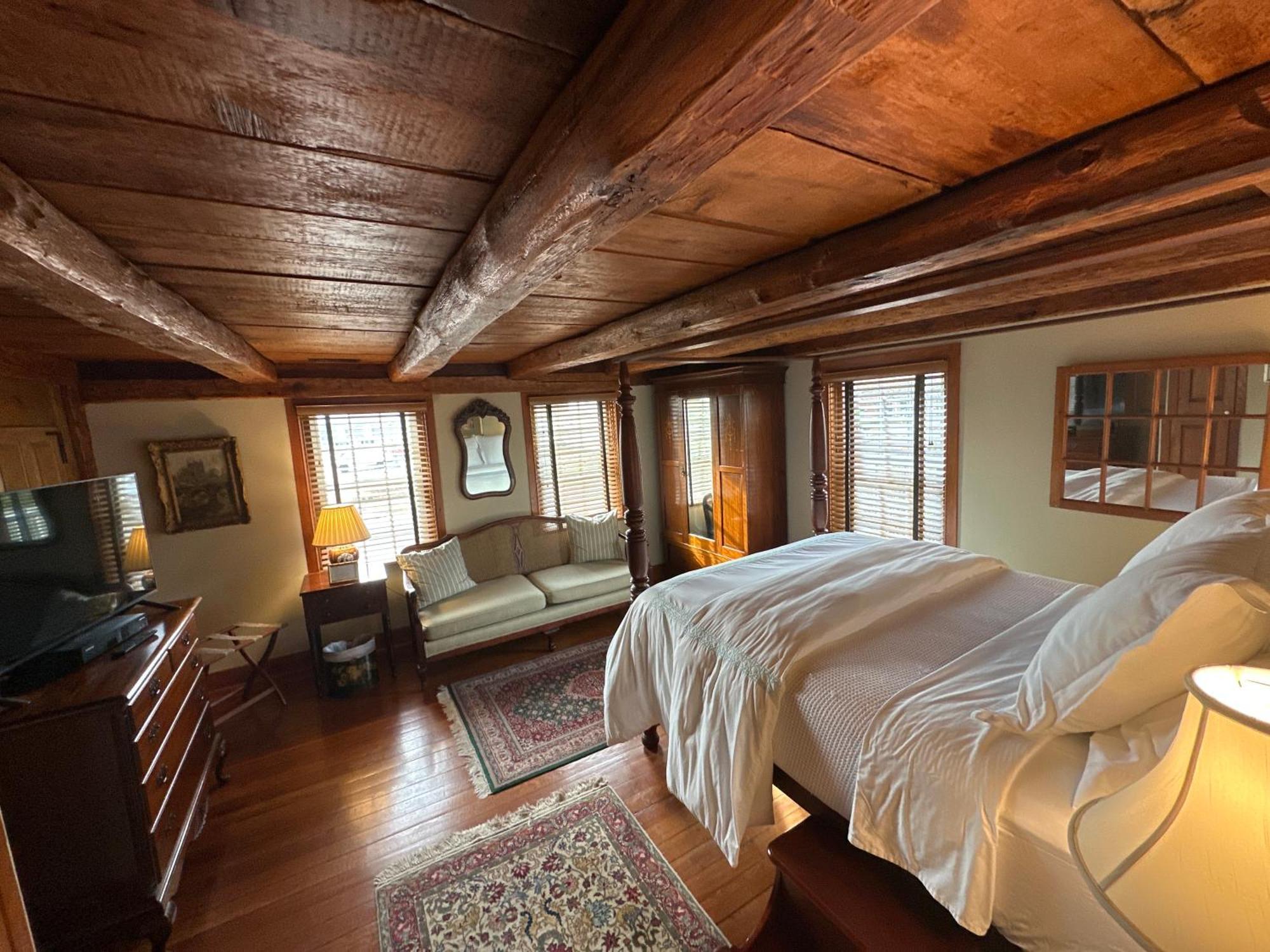 The 1708 House Bed & Breakfast Southampton Ngoại thất bức ảnh